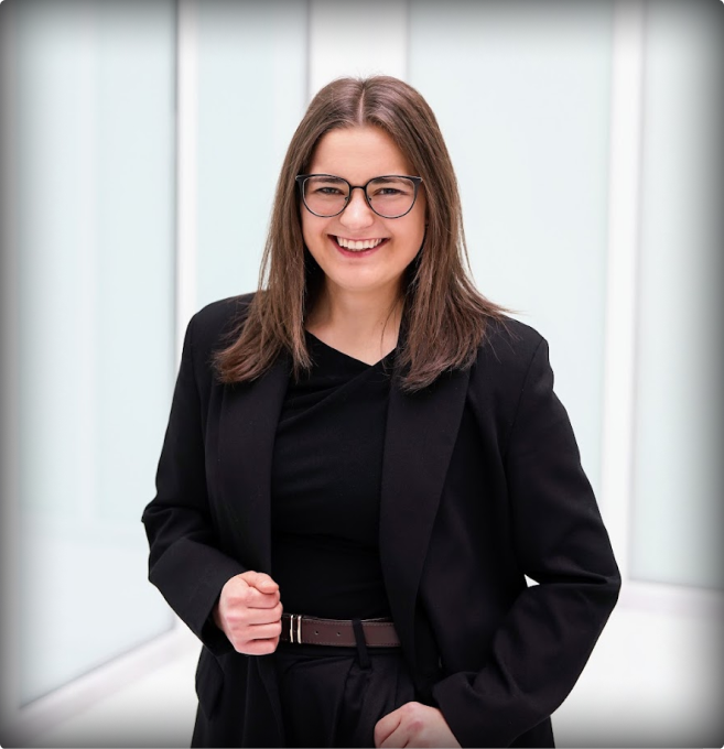 Sára Sládková – paralegal, německé právo a dědictví